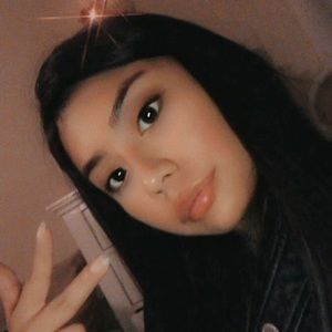 Meet your Posher, Jennifer or Jenny! (: